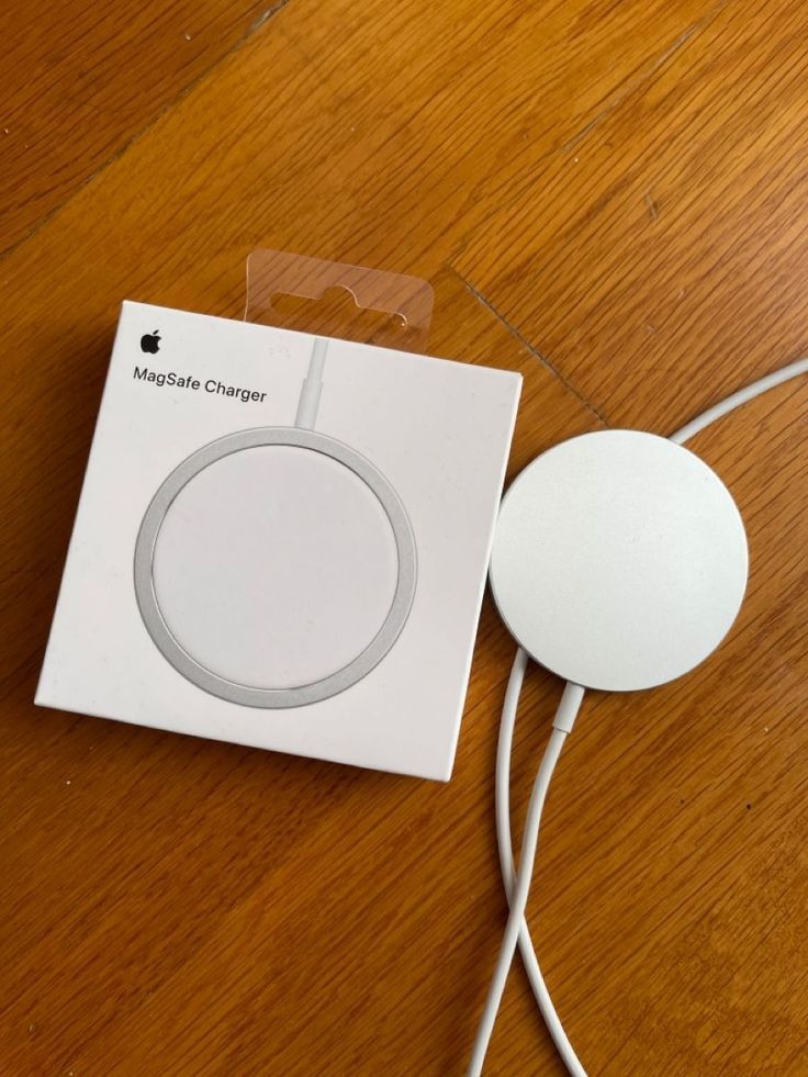 Apple_@MagSafe Charger